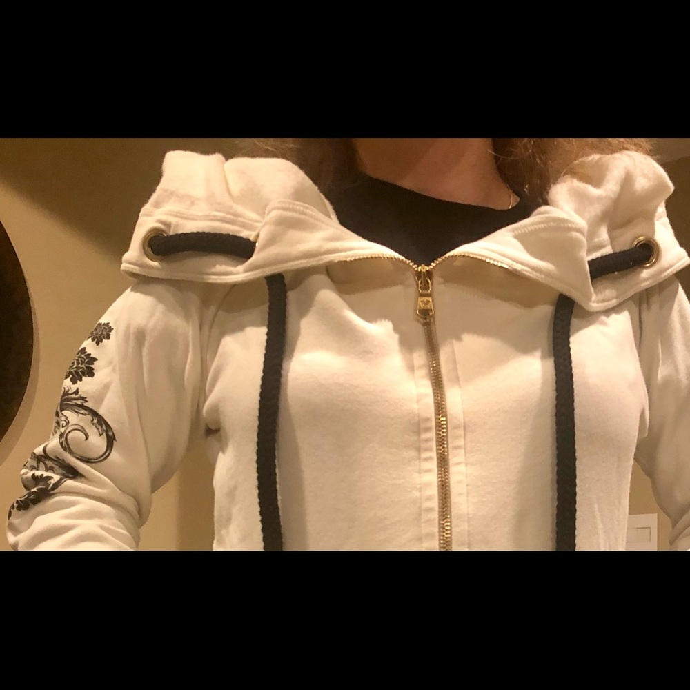 Versace Roses Insignia Design Sweat Shirt